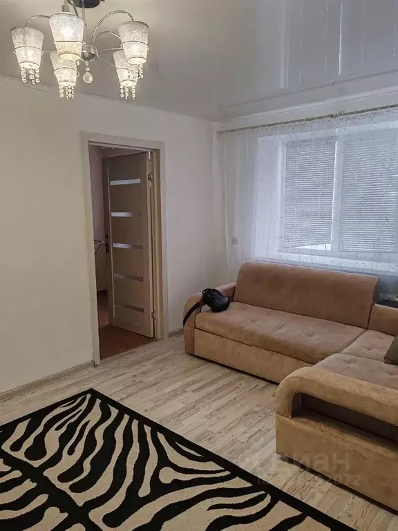 2-к кв. Омская область, Омск Спортивный проезд, 11 (45.0 м) - Фото 1