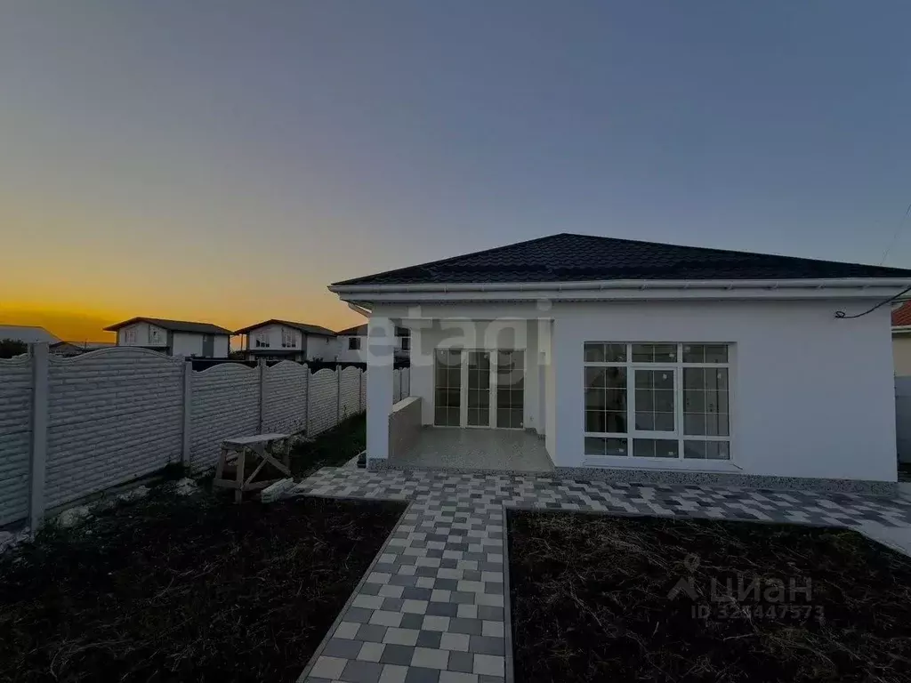 Дом в Крым, Симферопольский район, Трудовское с/пос, пос. Айкаван, ... - Фото 0