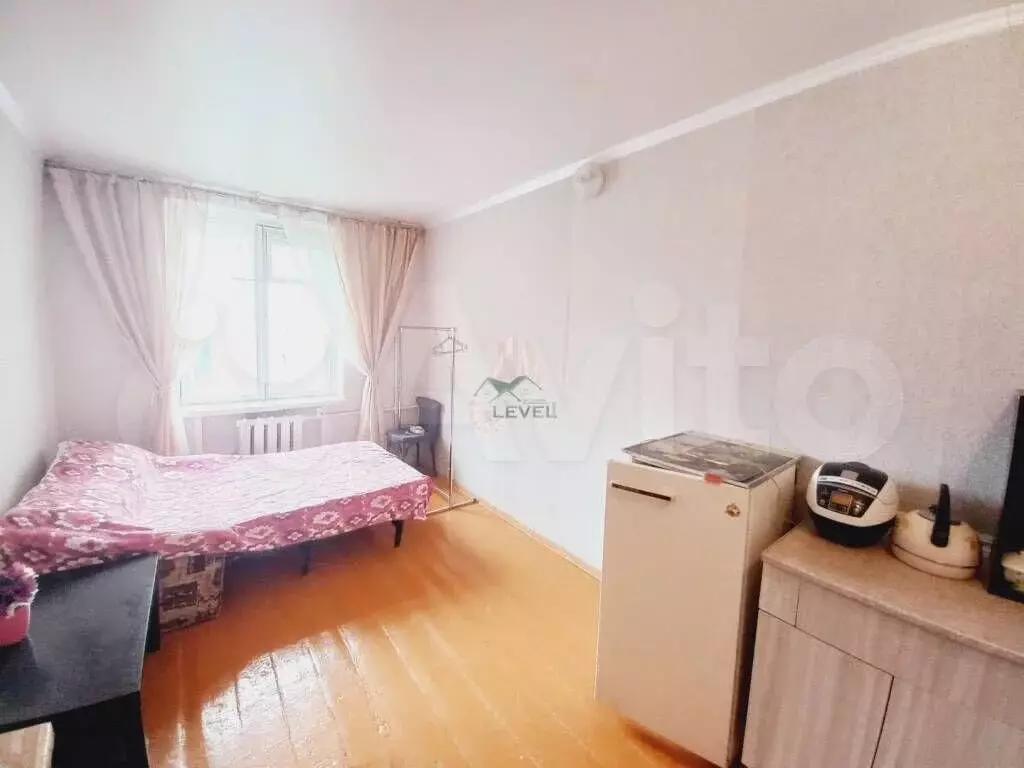 Комната 18 м в 4-к., 4/4 эт. - Фото 0
