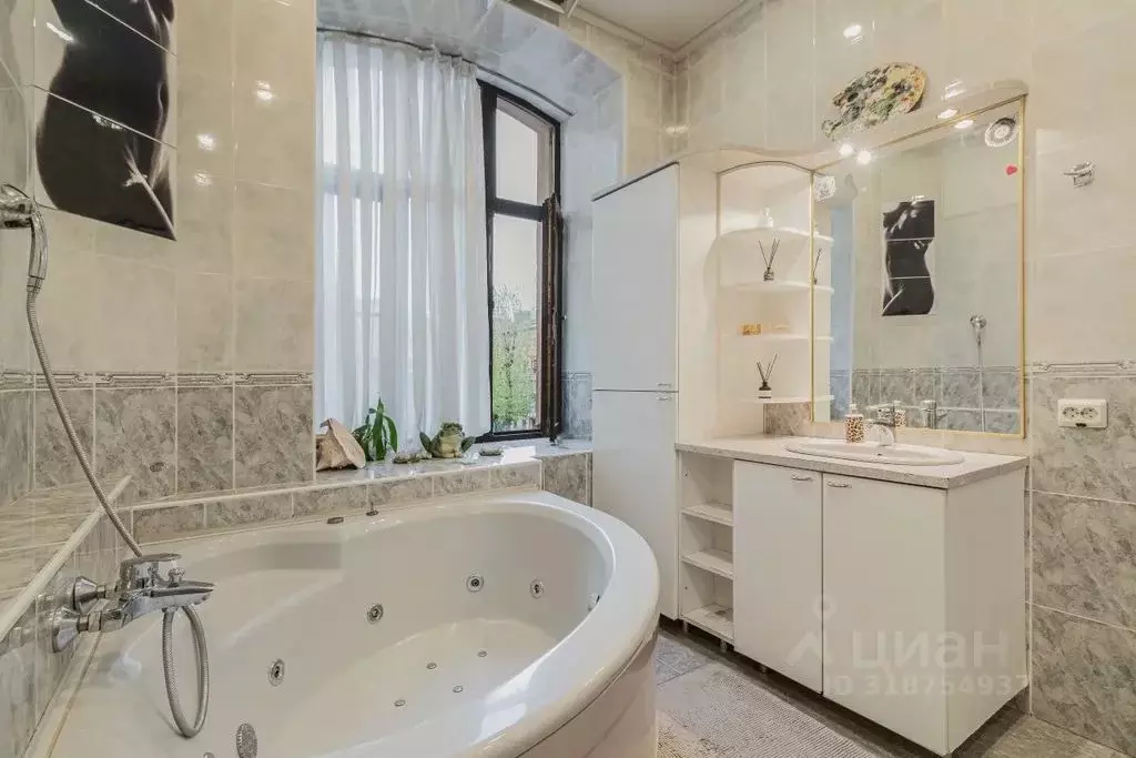 2-к кв. Санкт-Петербург ул. Бармалеева, 18 (108.0 м) - Фото 1