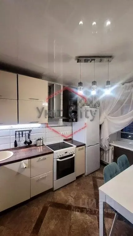 4-к кв. Красноярский край, Красноярск Николаевка мкр, ул. Бебеля, 57 ... - Фото 0