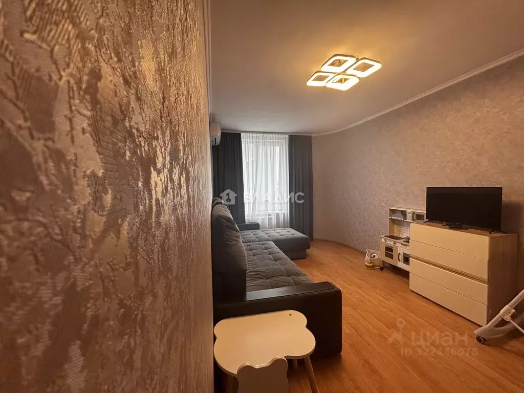 1-к кв. Белгородская область, Белгород Кирпичная ул., 65б (43.1 м) - Фото 0