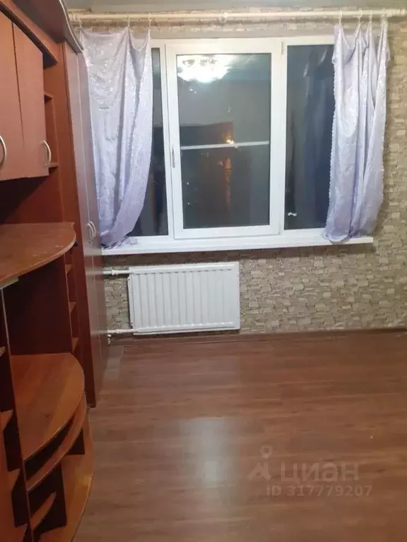 Комната Санкт-Петербург Бухарестская ул., 27К3 - Фото 1