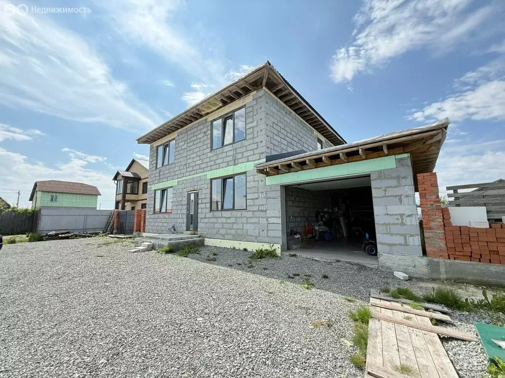 Дом в Екатеринбург, 14-я Баритовая улица (281 м) - Фото 1