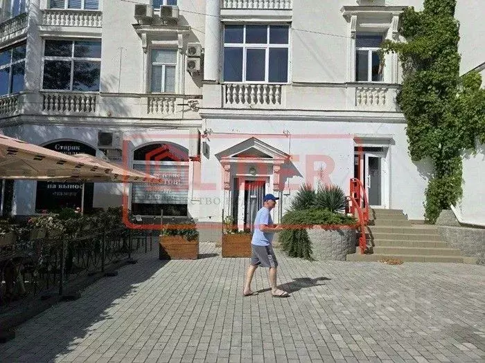 Торговая площадь в Севастополь просп. Нахимова, 5 (51 м) - Фото 1
