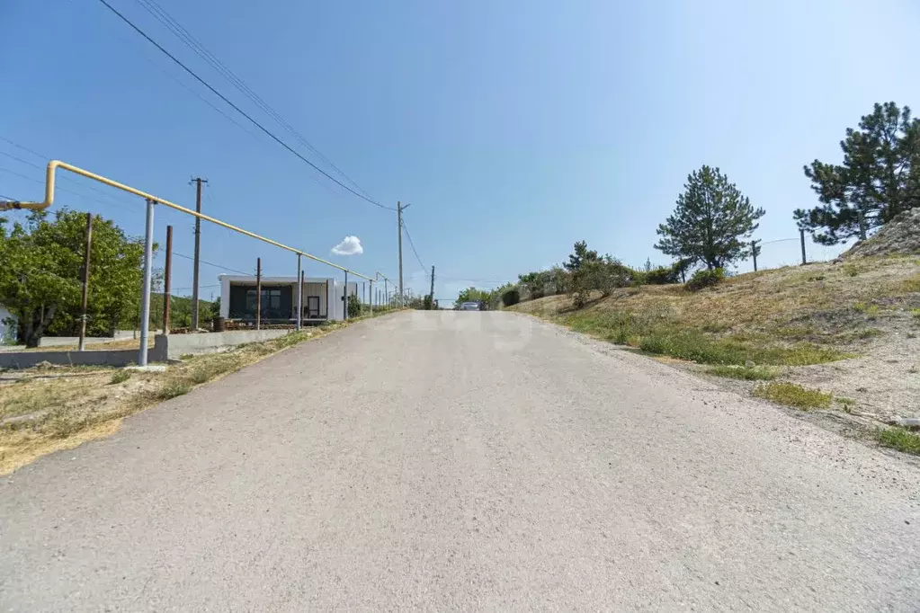 Участок в Крым, Бахчисарайский район, Куйбышевское с/пос, с. Танковое ... - Фото 1