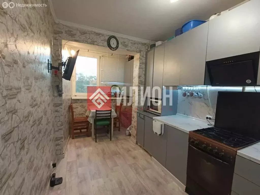 3-комнатная квартира: Севастополь, проспект Победы, 80 (66.2 м) - Фото 1