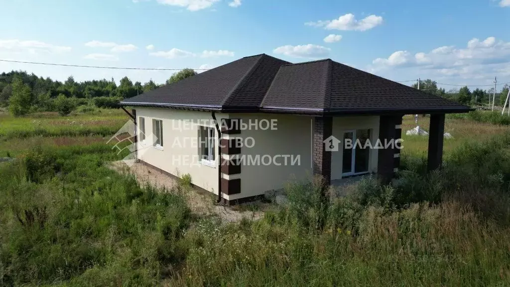 Дом в Рязанская область, Рязанский муниципальный округ, с. Поляны ул. ... - Фото 1