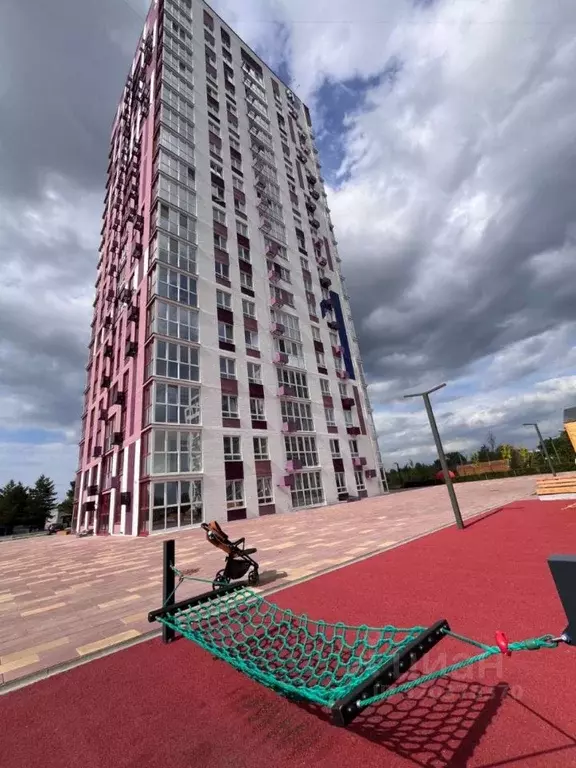 3-к кв. Брянская область, Брянск ул. Комарова, 47 (90.8 м) - Фото 0