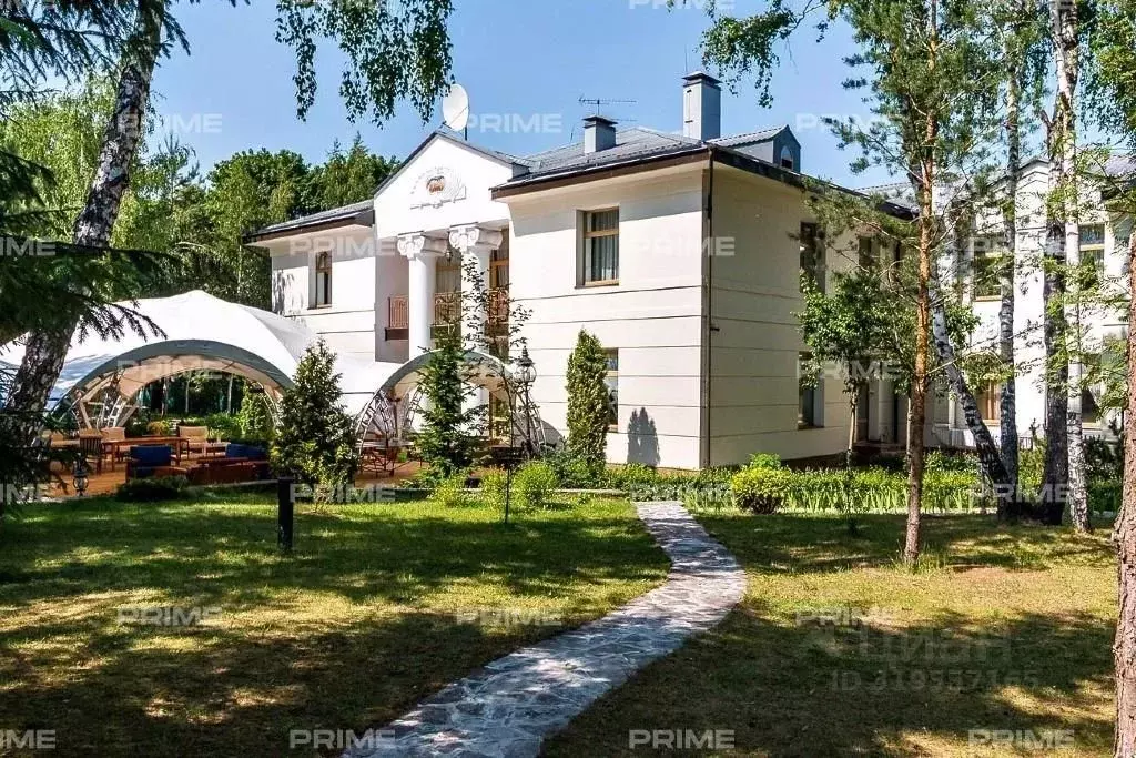 Коттедж в Московская область, Одинцовский городской округ, с. ... - Фото 0