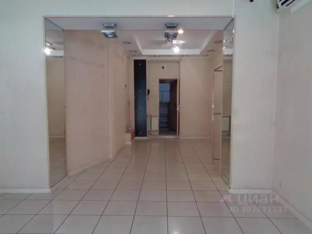 Помещение свободного назначения в Краснодарский край, Туапсе ул. ... - Фото 2