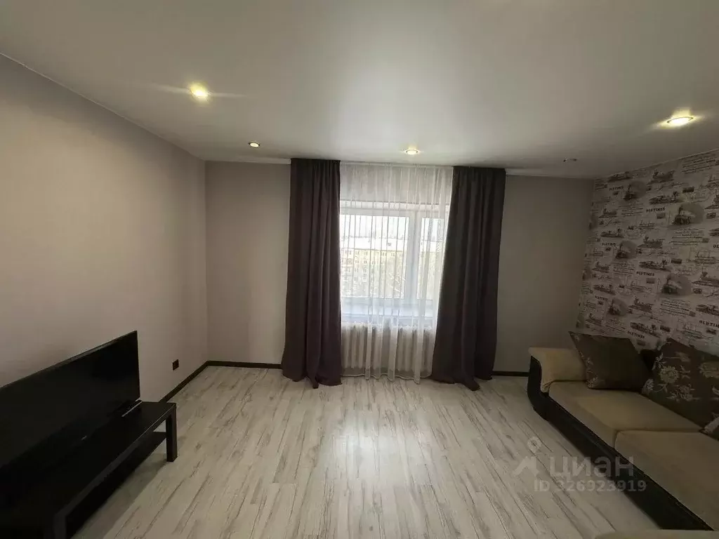 2-к кв. Омская область, Омск ул. Орджоникидзе, 162 (59.2 м) - Фото 1