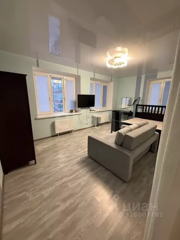 3-к кв. Тюменская область, Тюмень ул. Пермякова, 77 (90.0 м) - Фото 1