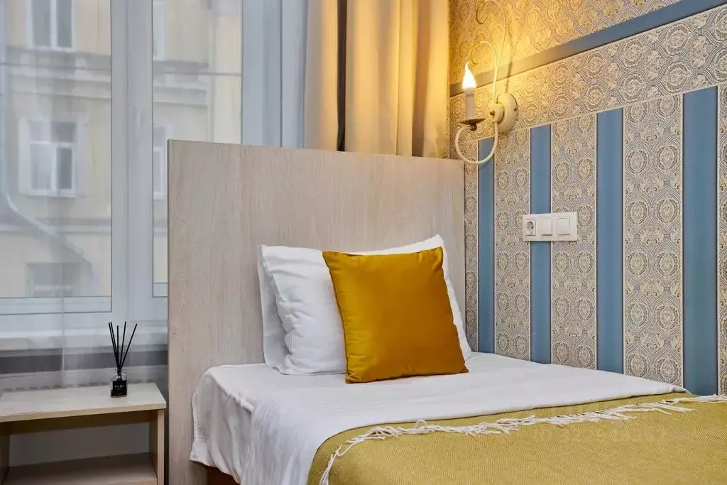 Комната Санкт-Петербург Гончарная ул., 2 - Фото 1