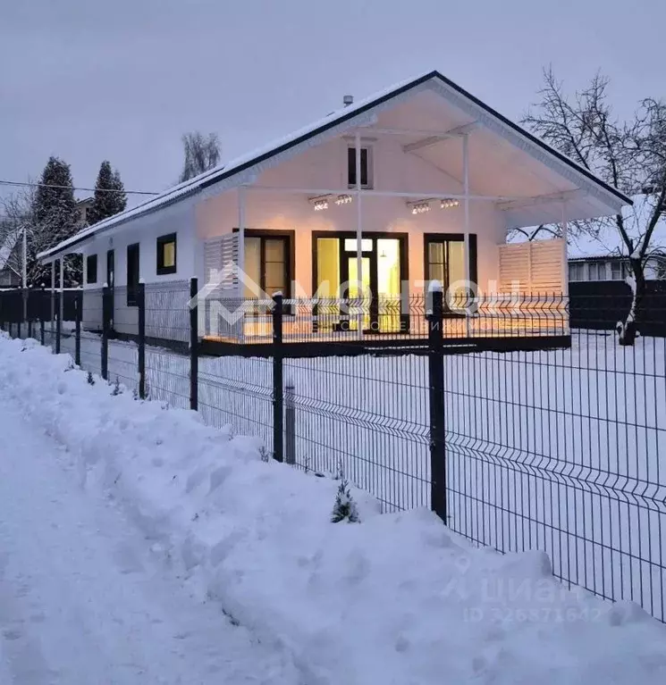 Коттедж в Московская область, Одинцовский городской округ, с. ... - Фото 1