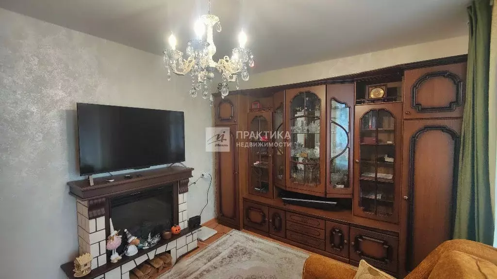 Продается 2-комнатная квартира - Фото 1