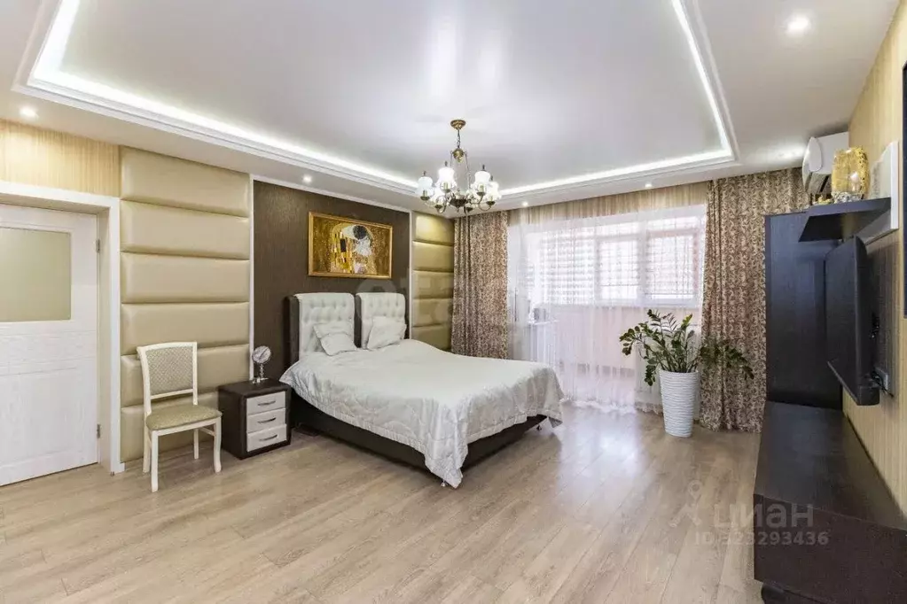 3-к кв. Тюменская область, Тюмень ул. Максима Горького, 90 (114.3 м) - Фото 1