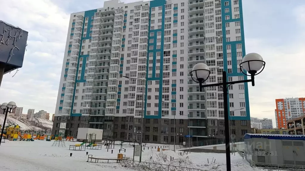 3-к кв. Красноярский край, Красноярск ул. Лесников, 49 (56.0 м) - Фото 1