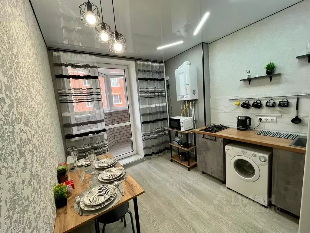 1-к кв. Волгоградская область, Волгоград ул. Имени Старшего Лейтенанта ... - Фото 1