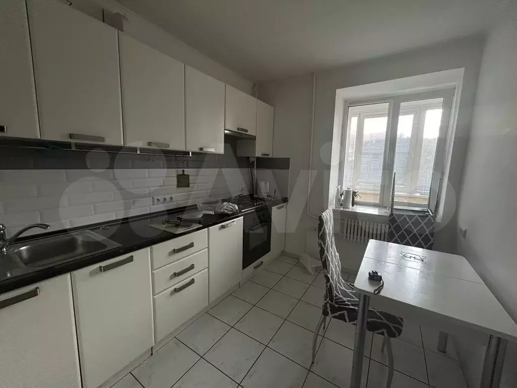 2-к. квартира, 60м, 3/9эт. - Фото 0