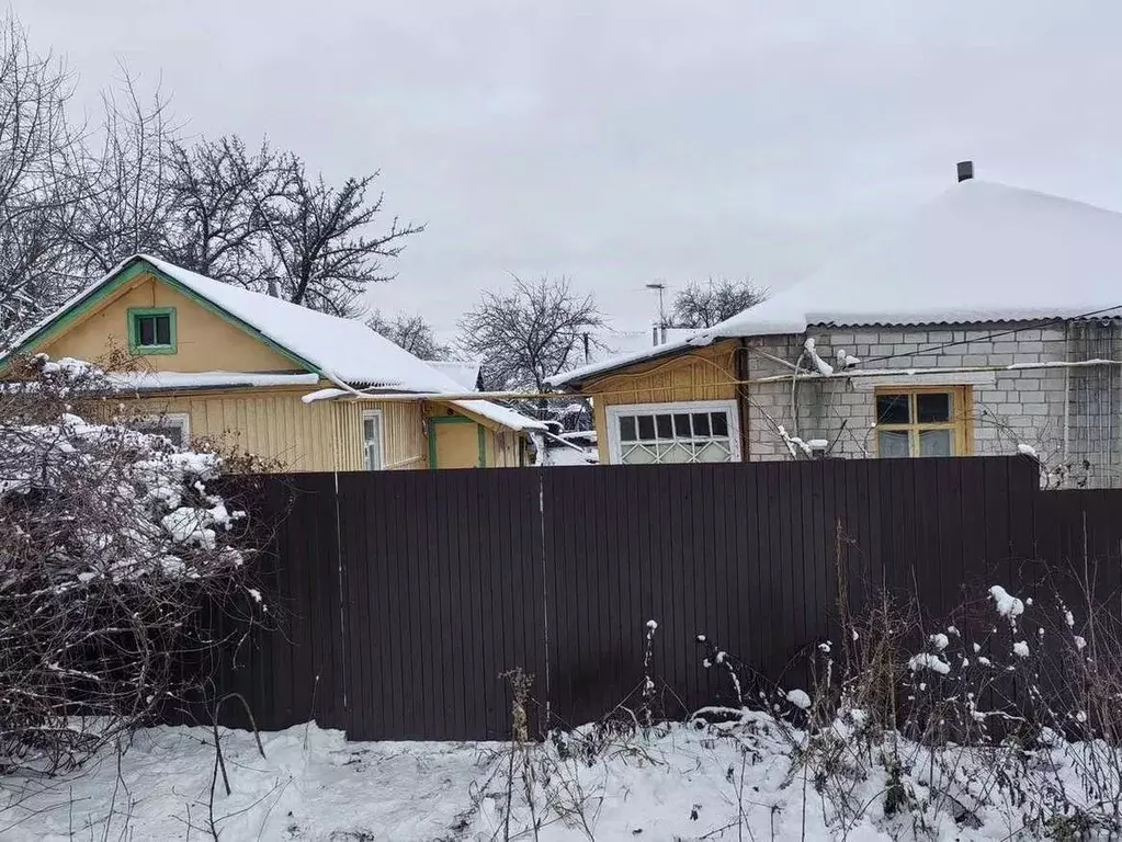 Дом в Белгородская область, Старый Оскол ул. Калинина, 15 (60 м) - Фото 1