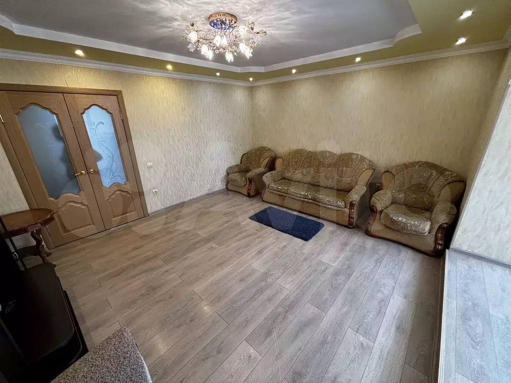 2-к. квартира, 64 м, 8/10 эт. - Фото 1