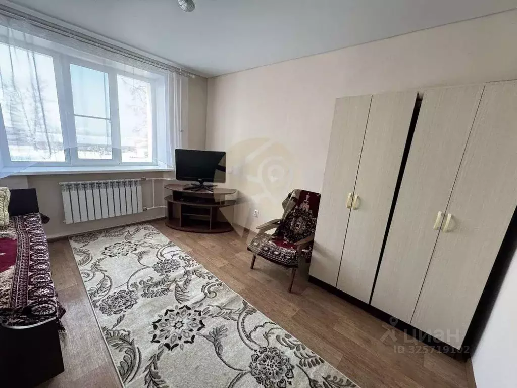 Комната Белгородская область, Старый Оскол ул. Калинина, 1/4 (10.0 м) - Фото 1