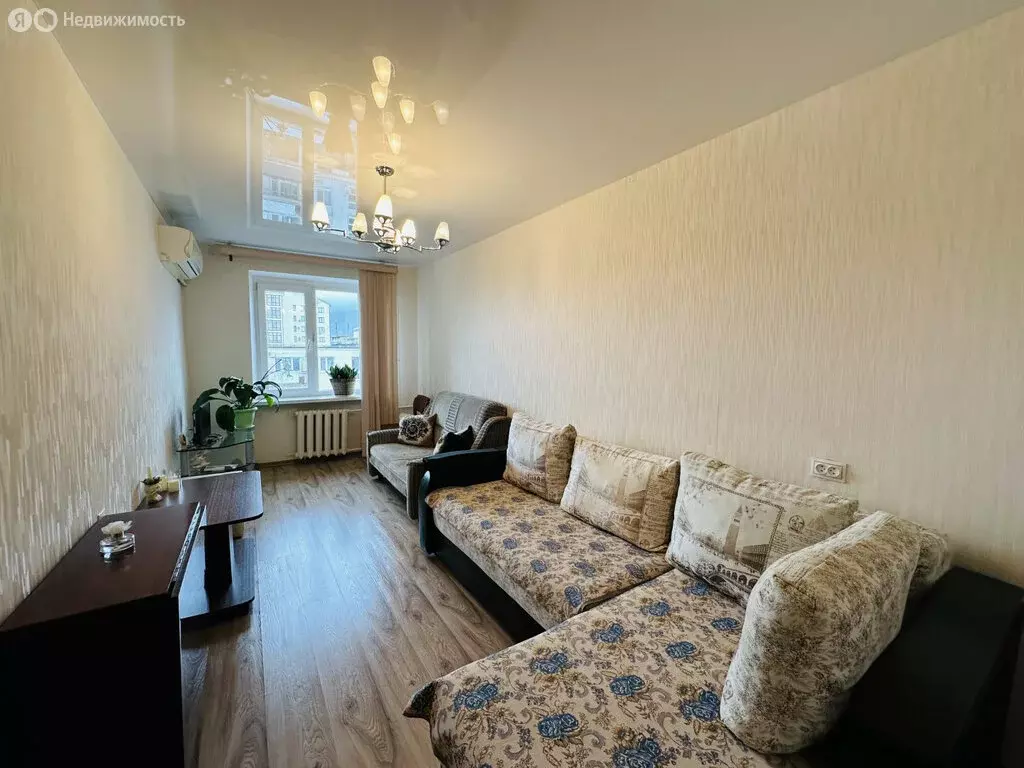 3-комнатная квартира: Геленджик, улица Грибоедова, 15 (58.2 м) - Фото 2