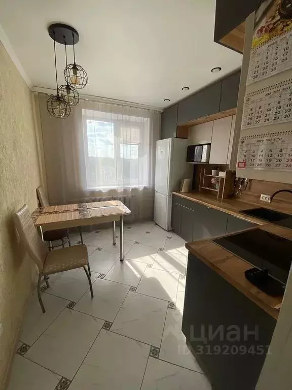4-к кв. Тюменская область, Тобольск 10-й мкр, 2 (80.0 м) - Фото 1