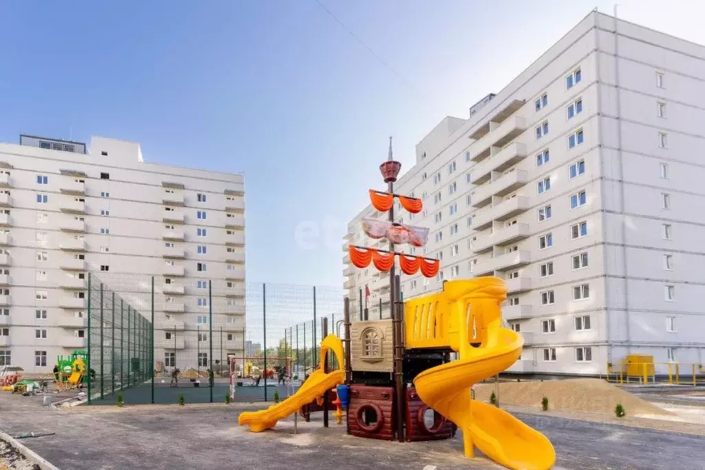 3-к кв. Калужская область, Калуга проезд Юрия Круглова, 8 (83.0 м) - Фото 1