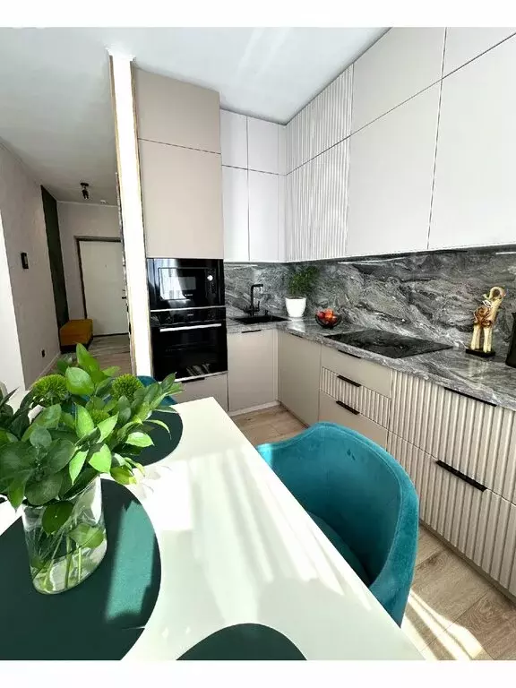 2-комнатная квартира: Екатеринбург, улица Краснолесья, 10/5 (56.1 м) - Фото 1