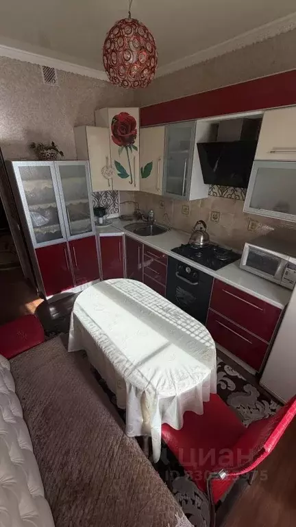 3-к кв. Астраханская область, Астрахань ул. Бабаевского, 41 (69.7 м) - Фото 2