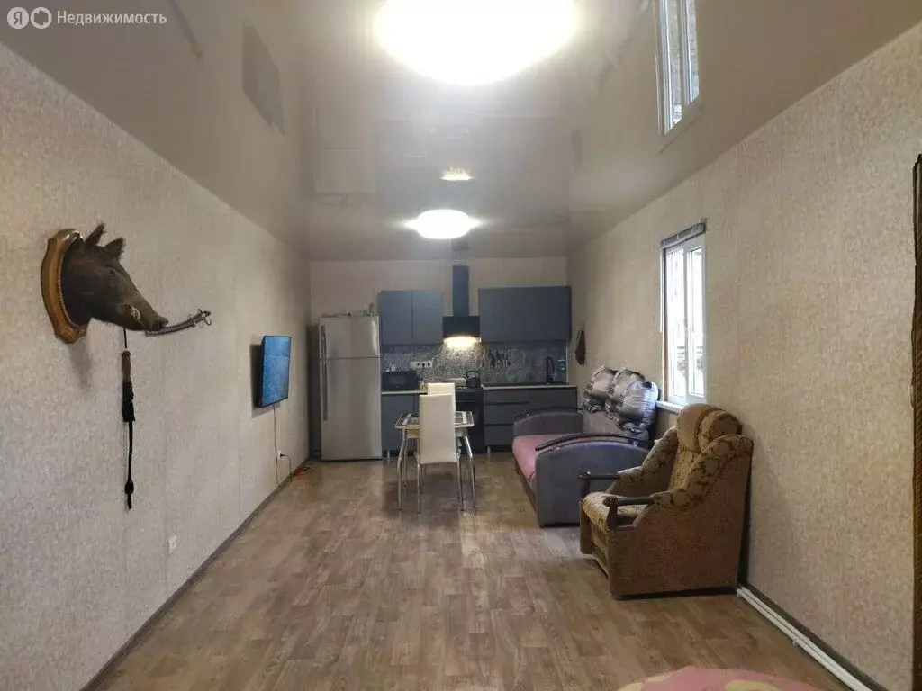 Дом в Волгоградская область, рабочий посёлок Средняя Ахтуба, Рудовская ... - Фото 2