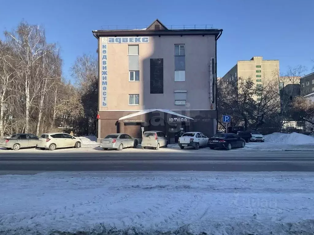 Помещение свободного назначения в Тюменская область, Тюмень ул. ... - Фото 1