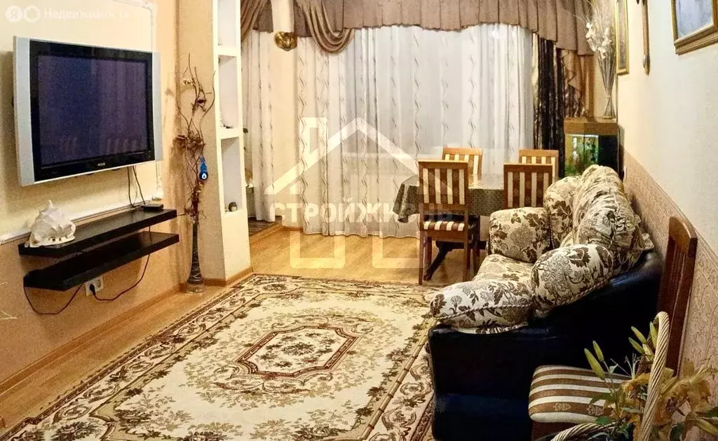 4-комнатная квартира: Екатеринбург, улица Викулова, 57 (112.2 м) - Фото 0