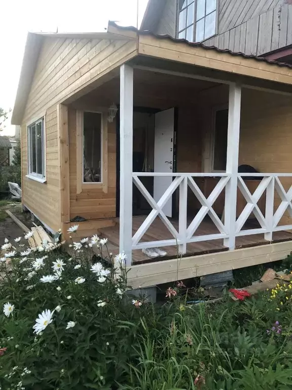 Дом в Ленинградская область, Кировский район, Синявинское городское ... - Фото 1