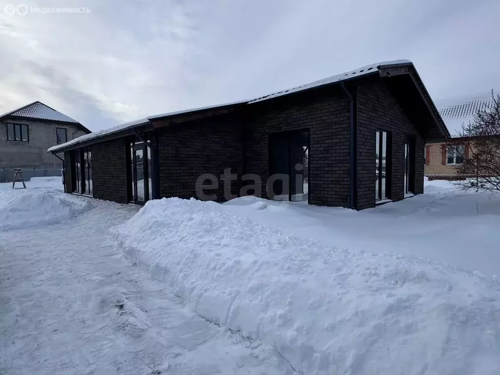 Дом в посёлок Новоомский, улица Гагарина (132.5 м) - Фото 2