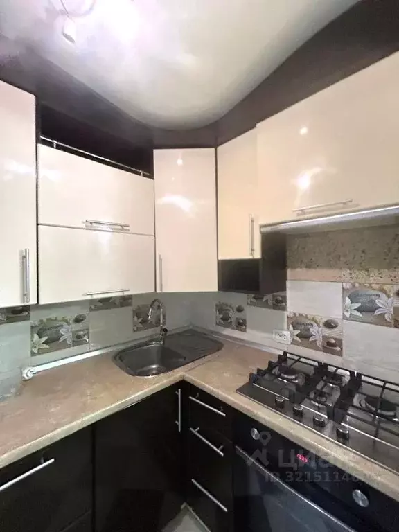 3-к кв. Омская область, Омск ул. Алексея Полторацкого, 56А (40.2 м) - Фото 2