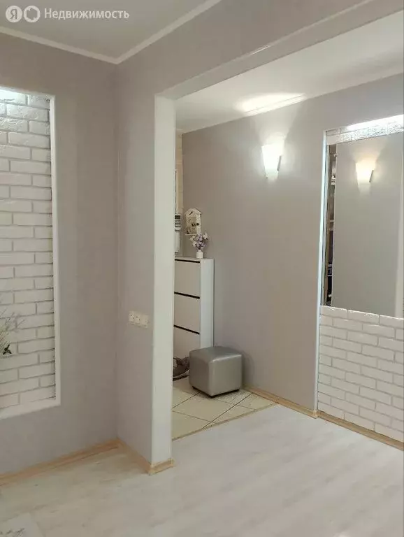 3-комнатная квартира: Оренбург, проспект Гагарина, 23А (66 м) - Фото 1