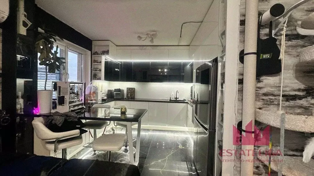 Квартира, 2 комнаты, 56 м - Фото 1