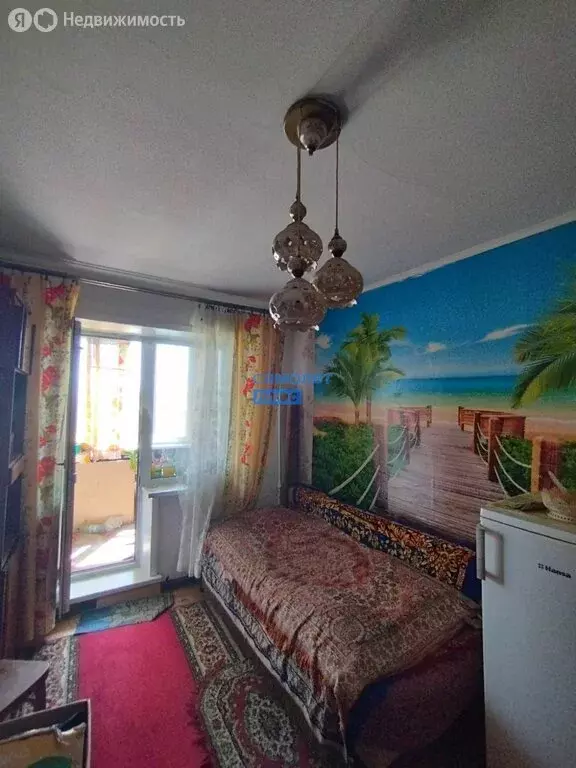 3-комнатная квартира: Бийск, улица Петра Мерлина, 40 (63.2 м) - Фото 1