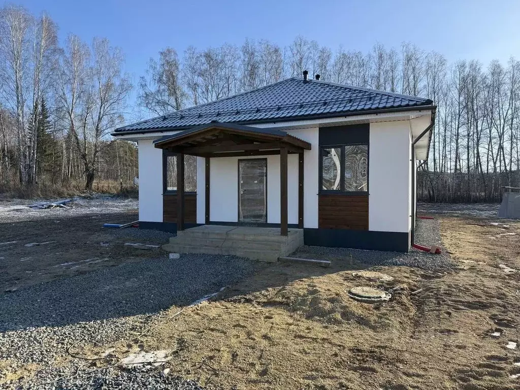 Дом в Свердловская область, Полевской муниципальный округ, с. ... - Фото 1