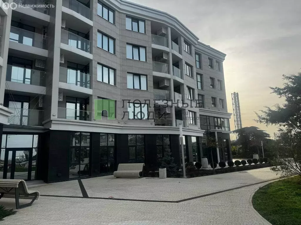 Квартира-студия: Севастополь, улица Лётчиков, 10к4 (33.5 м) - Фото 1