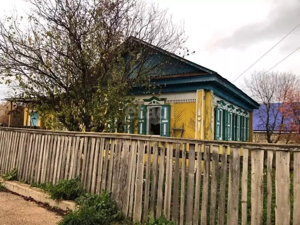 Дом в Туймазинский район, Карамалы-Губеевский сельсовет, село Тукаево ... - Фото 0