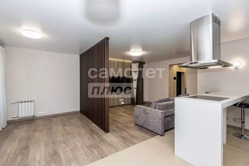 2-к кв. Алтайский край, Барнаул ул. Антона Петрова, 222А (80.0 м) - Фото 1