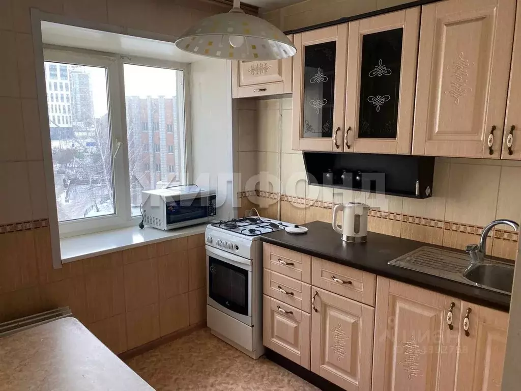 3-к кв. Новосибирская область, Новосибирск Серебренниковская ул., 1 ... - Фото 1