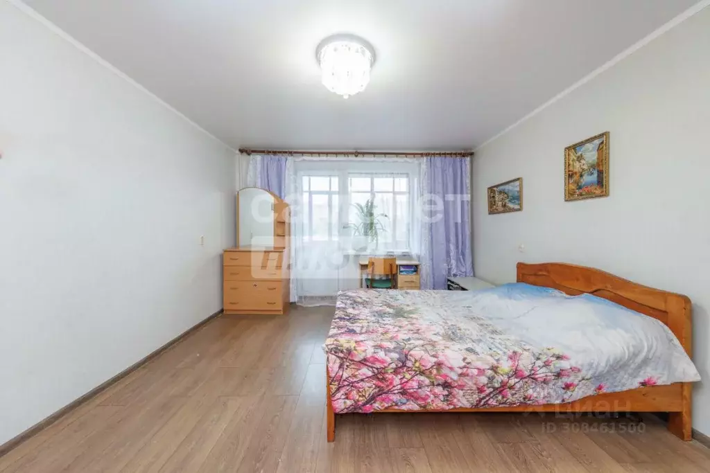3-к кв. Брянская область, Брянск ул. Металлистов, 20 (70.0 м) - Фото 0
