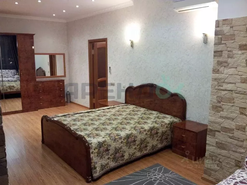 2-к кв. Татарстан, Казань ул. Сибгата Хакима, 15 (80.0 м) - Фото 2