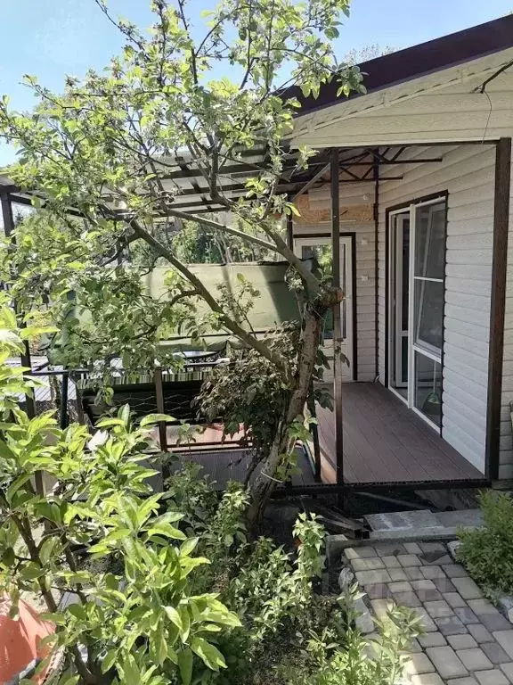 Дом в Краснодарский край, Туапсе ул. Розы Люксембург, 49 (10 м) - Фото 0