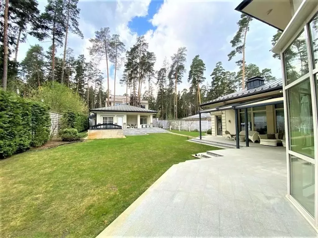 Дом в Московская область, Одинцовский городской округ, д. Жуковка  ... - Фото 2